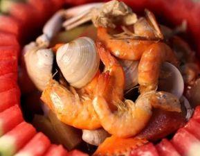 吃虾能吃瓜么,夏季美食搭配指南